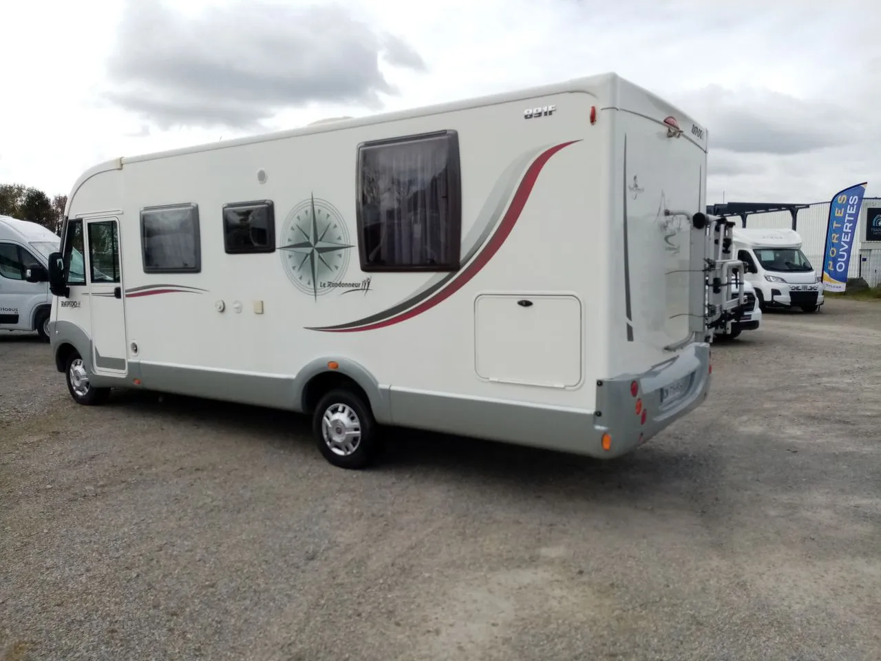 891 F Première Main.